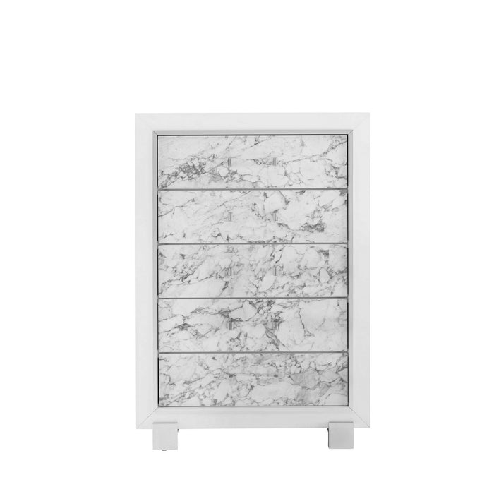 Modern Chest With 5 Faux Marble Detailed Front Drawer. - White