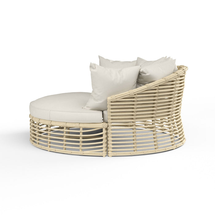 Farro - Round Daybed - Natural