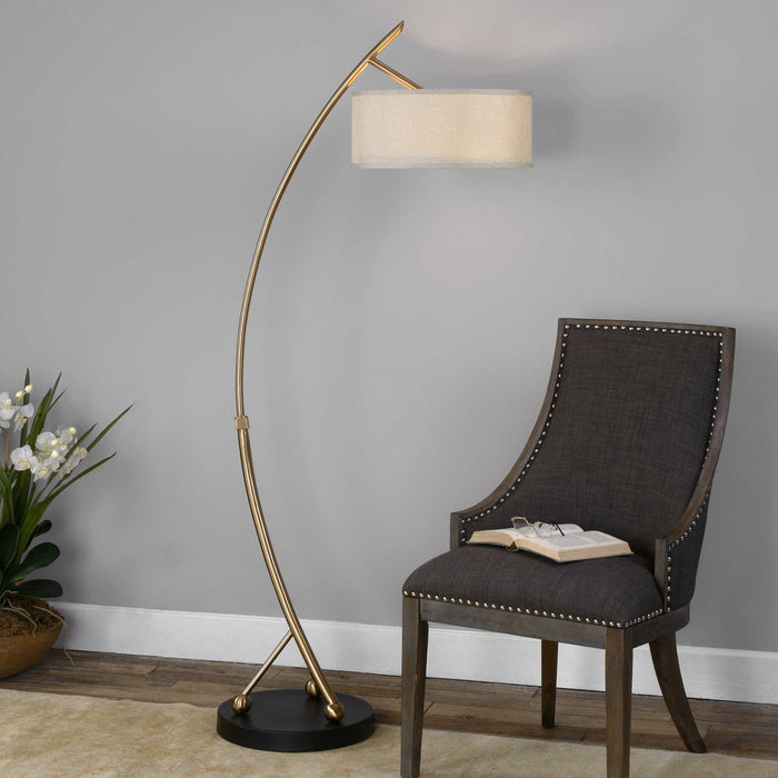 Vardar - Curved Floor Lamp - Brass