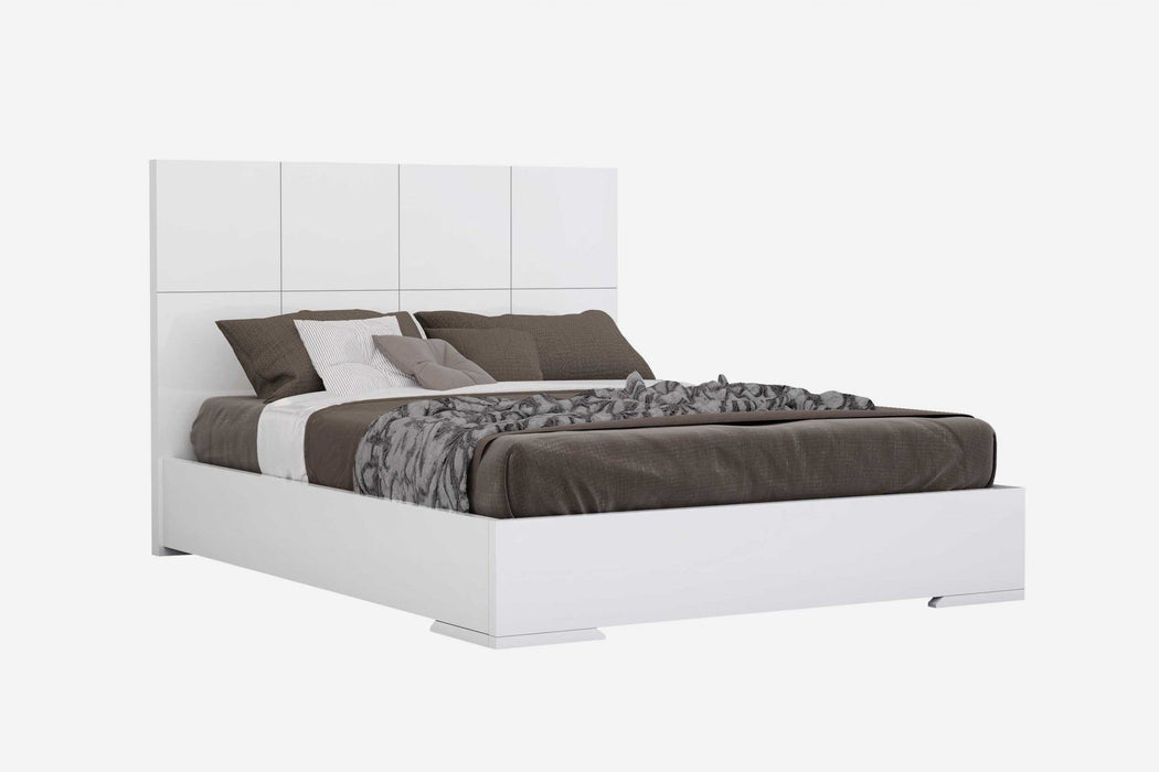 Contemporary Queen Platform Bed - White